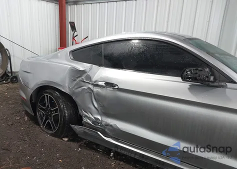 2021 Ford Mustang Ecoboost Premium Fastback z USA, uszkodzony, nr VIN 1FA6P8TH7M5105249